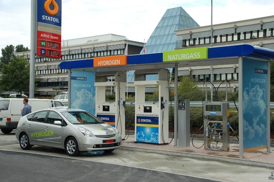 Inaugurated in May 2009, HyNor is a Norwegian highway for hydrogen-powered vehicles