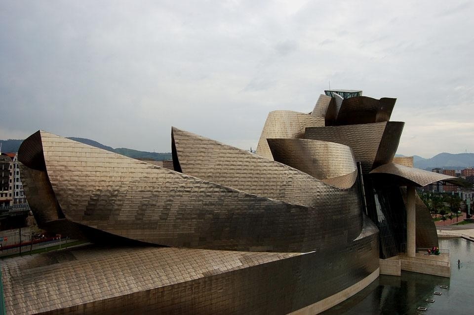 Gehry Partners, LLP. Guggenheim Museum, Bilbao (1997). Photo Eduardo Sentchordi Izquierdo.