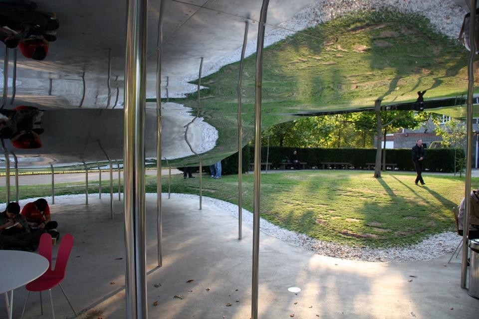Top and above: Serpentine Gallery Pavilion, 2009, Kazuyo Sejima + Ryue Nishizawa / SANAA. Photograph by Joseph David.