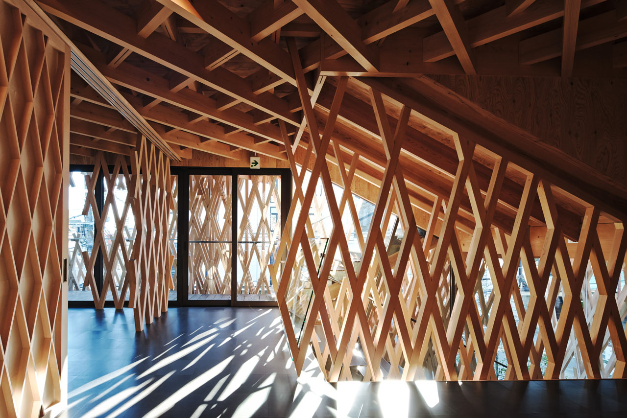Sunny Hills Minami Aoyama Tokio Japón kengo kuma and associates 隈研吾建築都市設計事務所 微熱山丘 南青山．東京