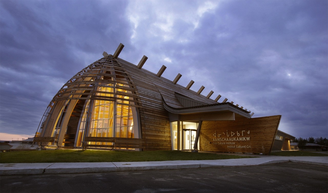  Rubin & Rotman Architects, Aanischaaukamikw Cree Cultural Institute, Oujé-Bougoumou, Canada