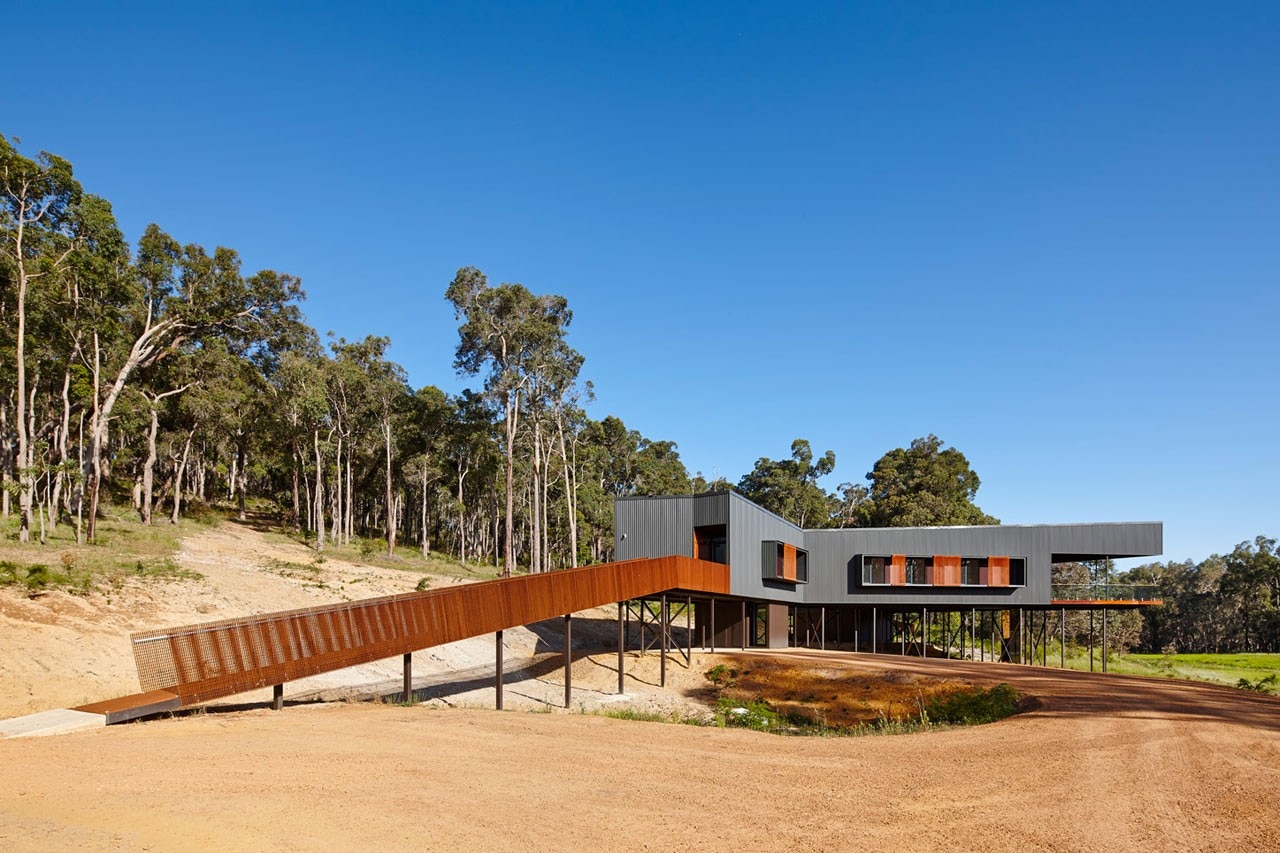 Iredale Pedersen Hook architects, Nannunp Holiday house, Nannunp, Australia