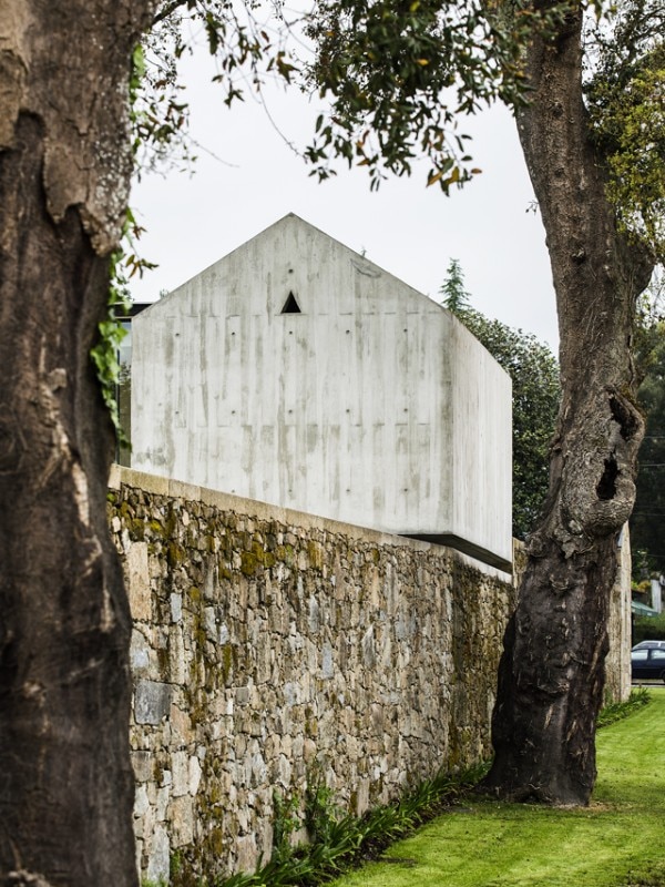 AZO. Sequeira Arquitectos Associados, The Dovecote, Soutelo, Portugal, 2015