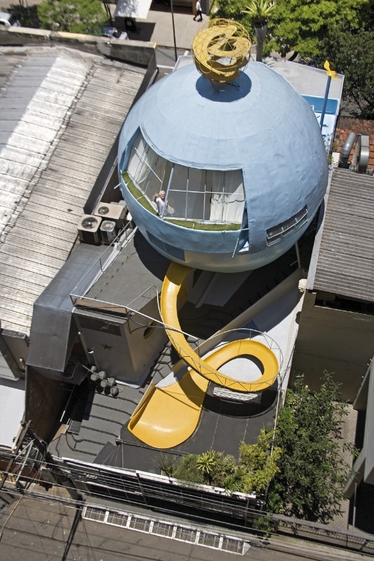 Eduardo Longo, Casa Bola, San Paolo, Brasile, 1974. Foto Leonardo Finotti. Courtesy Casa da Arquitectura