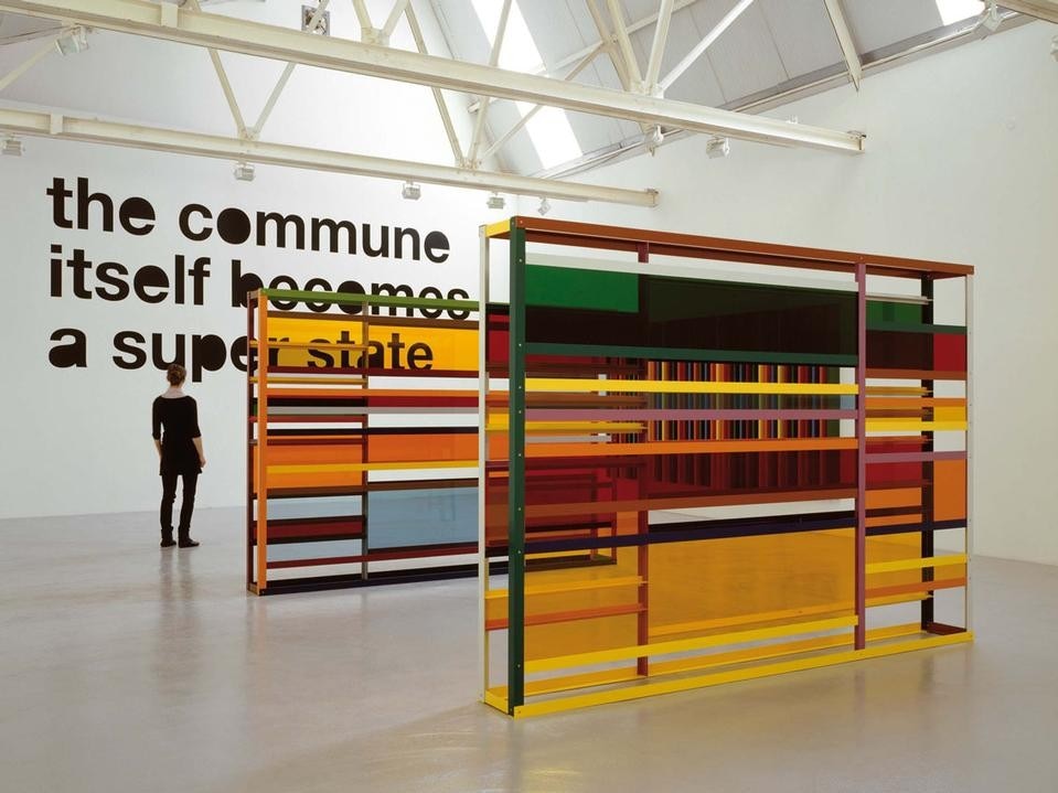 Liam Gillick,
exhibition view Corvi-Mora "The Commune Itself Becomes a Super State",
London, 2007
© Corvi-Mora
