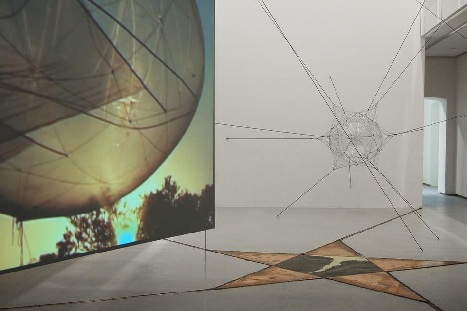 View of the installation
by Saraceno <i>From Camogli to San Felipe, spiders
weaving stars...”</i>, at the Fondazione Pier Luigi
and Natalina Remotti in Camogli, Liguria (open
till 13 June)