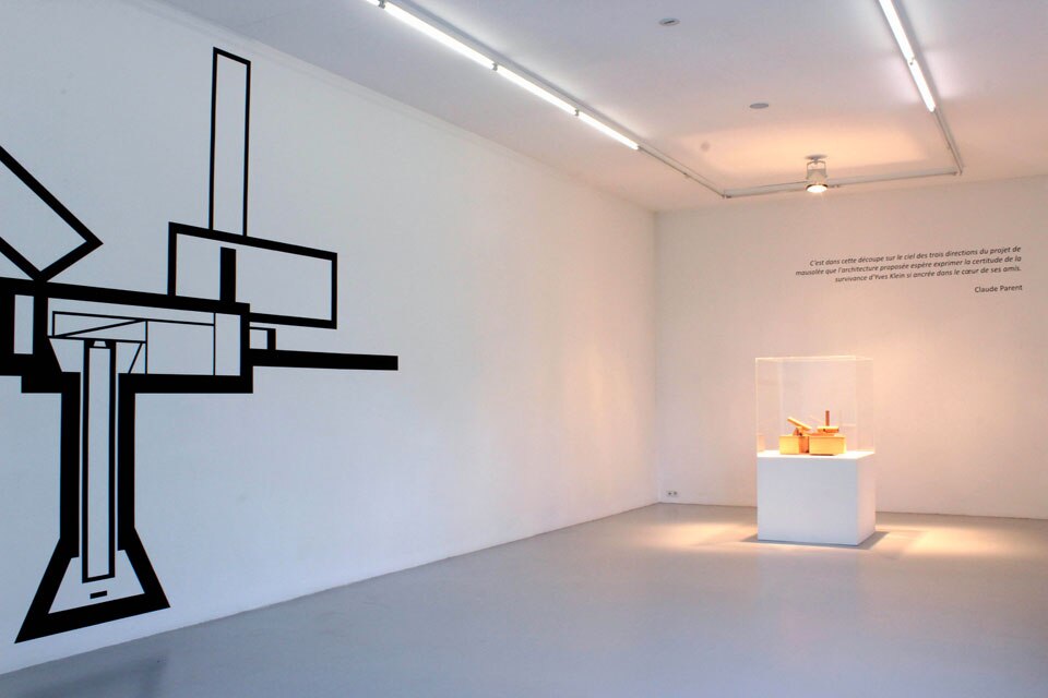 An immaterial dialogue