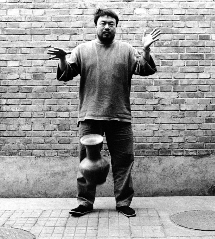 Ai Weiwei, Dropping a Han Dynasty Urn, 1995 Courtesy The Walther Collection and Lisson Gallery