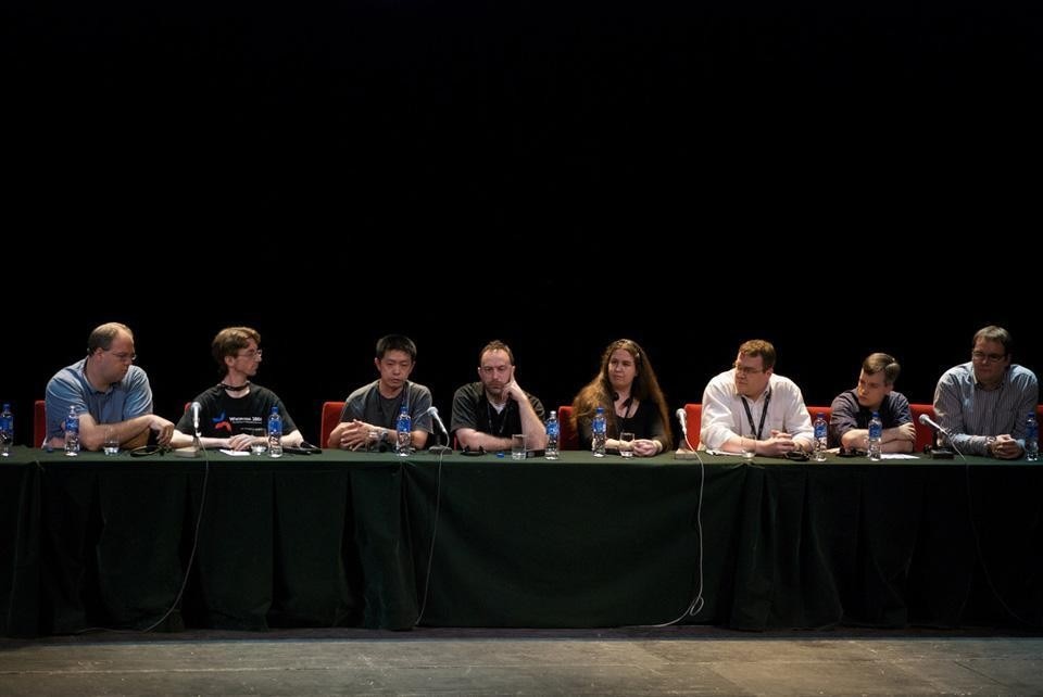 Board of the Wikimedia Foundation. From left: Jan-Bart de Vreede, Samuel Klein, Ting Chen, Jimmy Wales, Kat Walsh, Arne Klempert, Michael Snow, Domas Mituzas. Photograph by Beatrice Murch (blmurch).