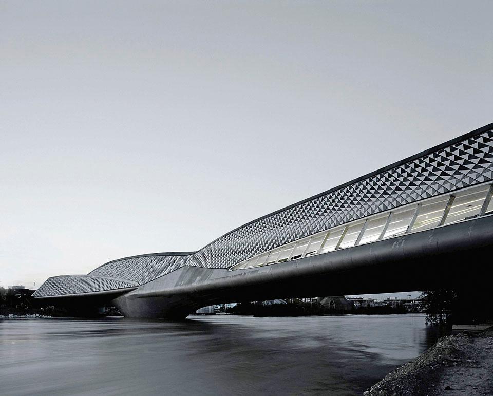 Zaragoza Bridge Pavilion, Zaragoza, ES. Zaha Hadid Architects.