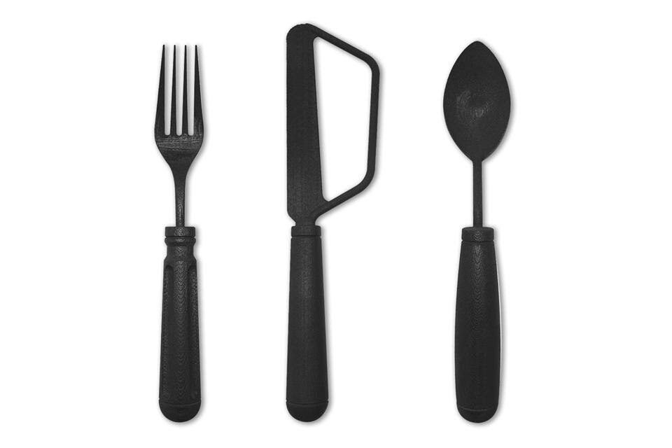 Gio Tirotto, <em>No Pause / Non posate gli attrezzi</em> cutlery set in rapid processed nylon