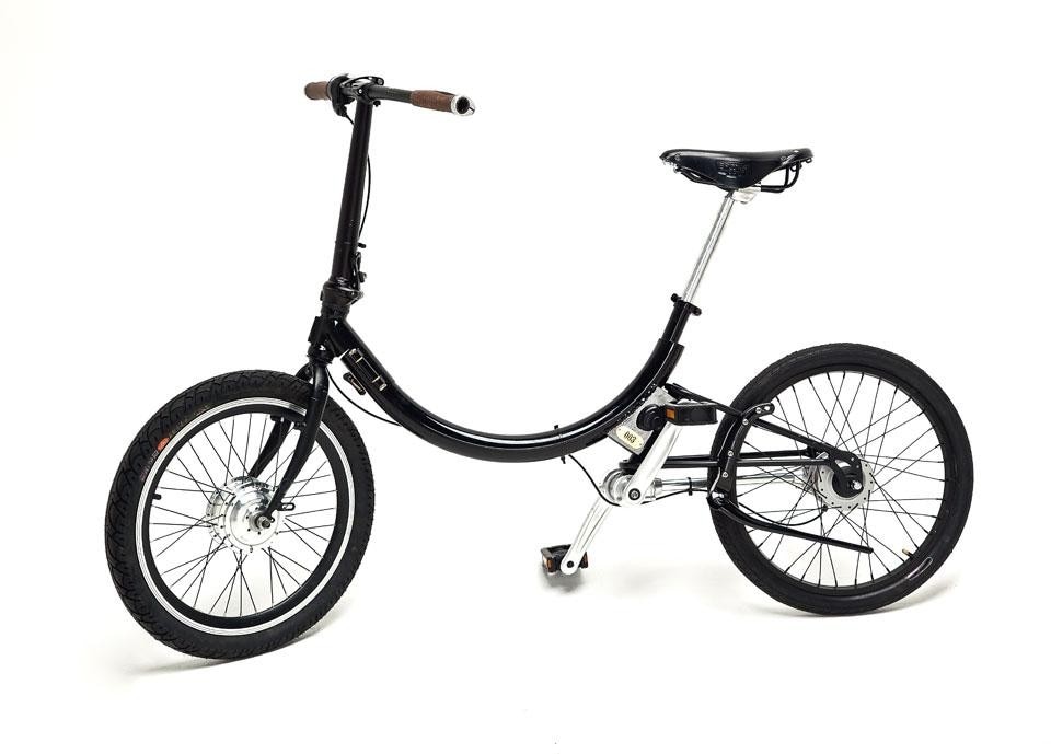 Gabriel Wartofsky, <em>Folding electric bike for commuters</em>, A compact and light folding electric bike, this project
was developed by the designer when he was a student at the Art
Center College of Design In Pasadena, California — 
$25,955 ($25,000 goal),
100 backers
