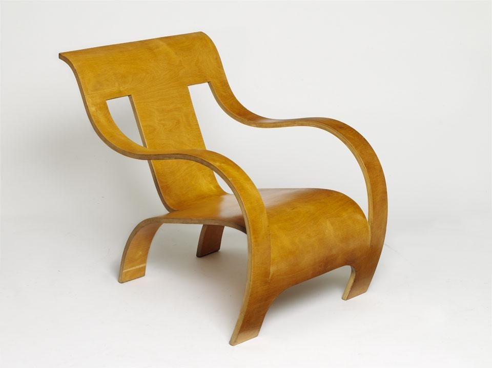 Plywood chair designed by Gerald Summers for the Makers of Simple Furniture company in 1934