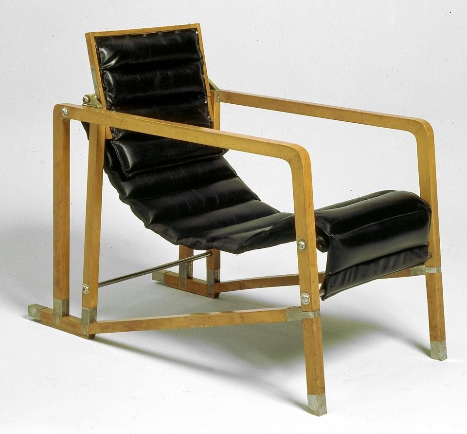 Eileen Gray: Transat chair