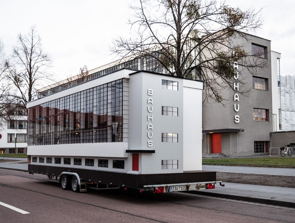 Savvy Contemporary Bauhaus bus 2019
