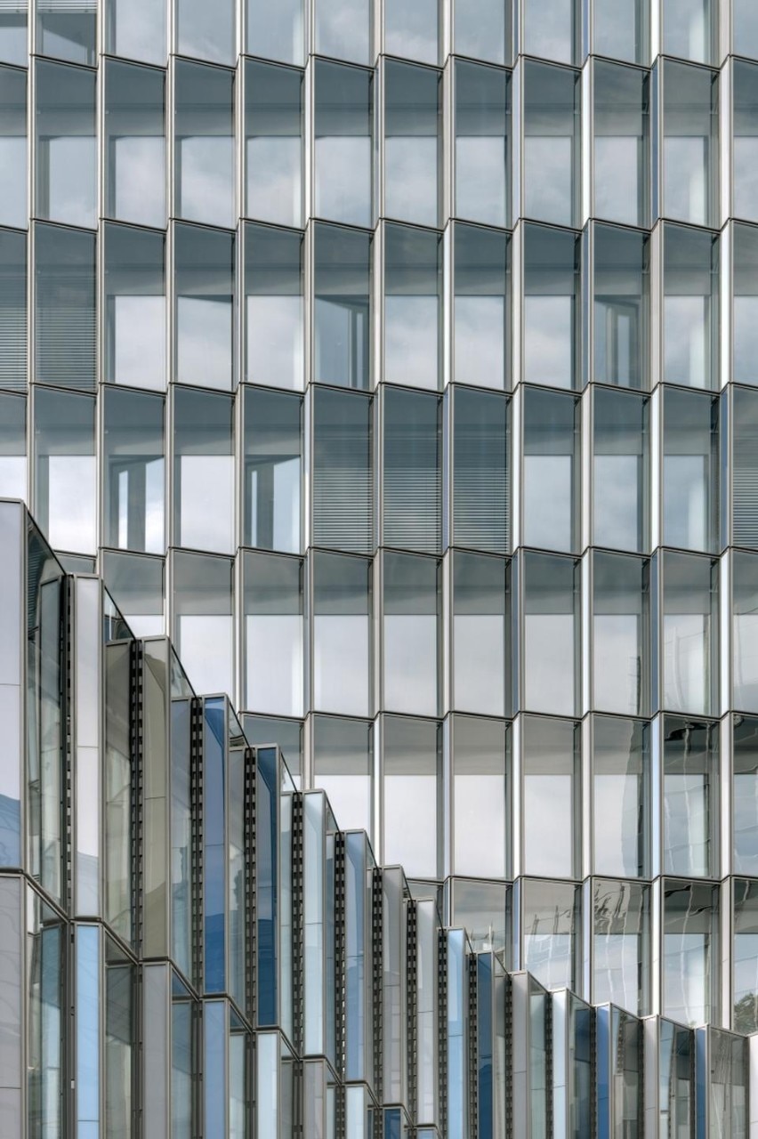 Offices for KfW Westarkade, Frankfurt, awarded Best Tall Building by the Council on Tall Buildings and Urban Habitat.