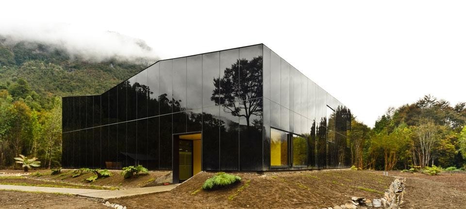 Panorama architects, <em>Glacial Water Bottling Plant</em>, Patagonia, Chile