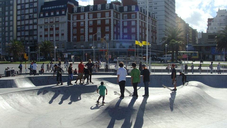 Guillermo Luis de Diego e Marcelo Bejanele, <em>Plaza Skate Mar del Plata</em>, Mar del Plata, Argentina