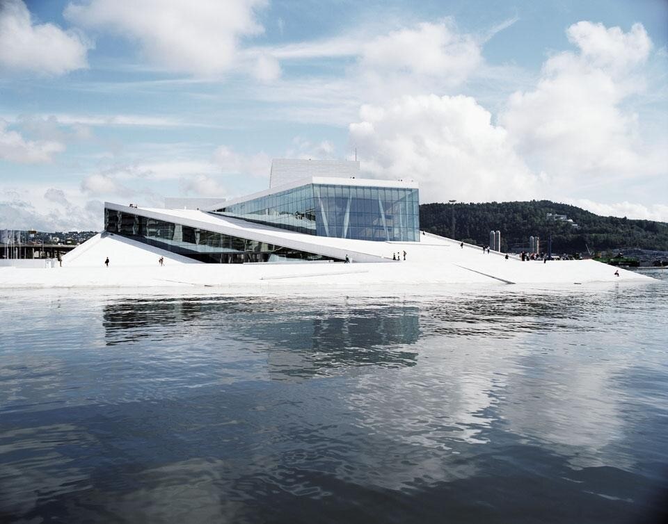 Norwegian National Opera and Ballet, Snøhetta. Photo Jens Passoth
