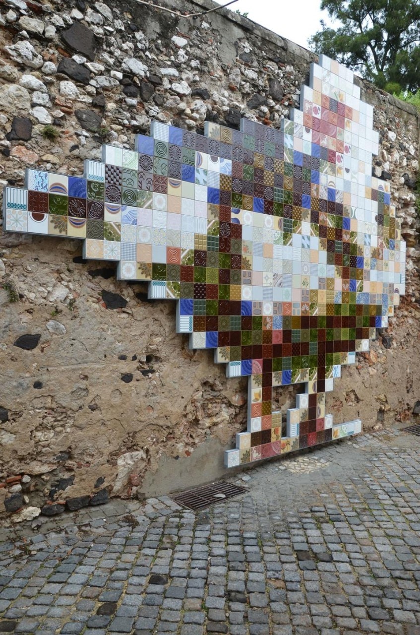 Pedrita, <em>Pato Mudo</em> ["Silent Duck"] tile panel, Belém, Portugal, 2012