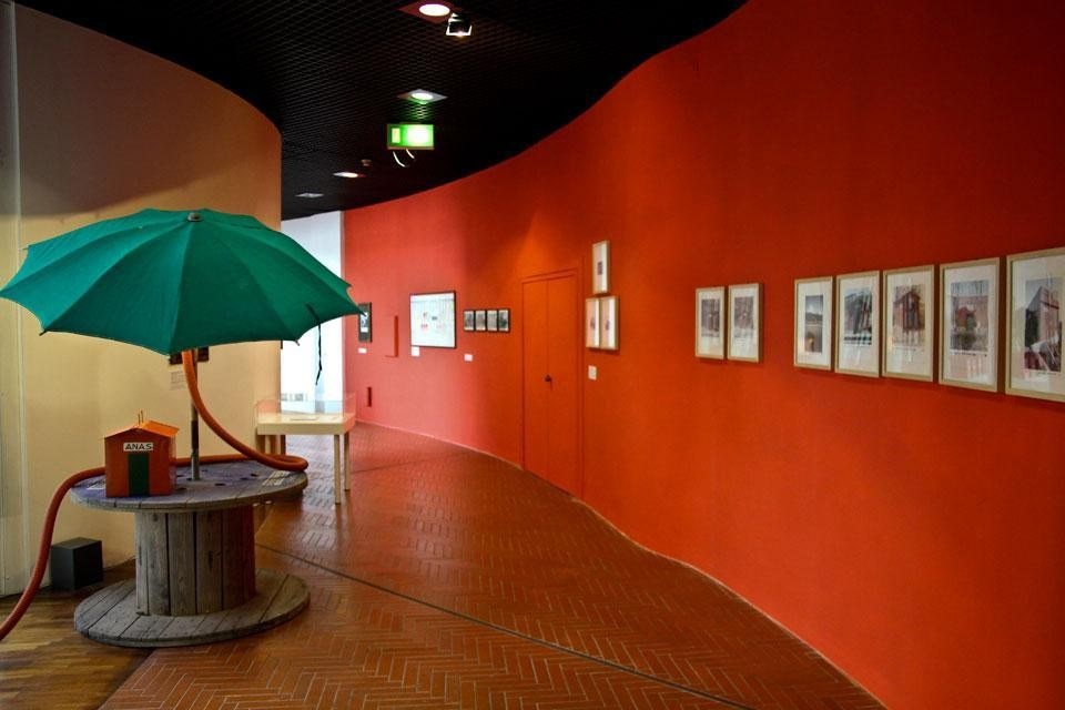 <em>UFO Story, from Radical Architecture to Global Design</em>, installation view at the Centro Pecci for contemporary art, Prato, Florence. Photo by Ivan D'Alì