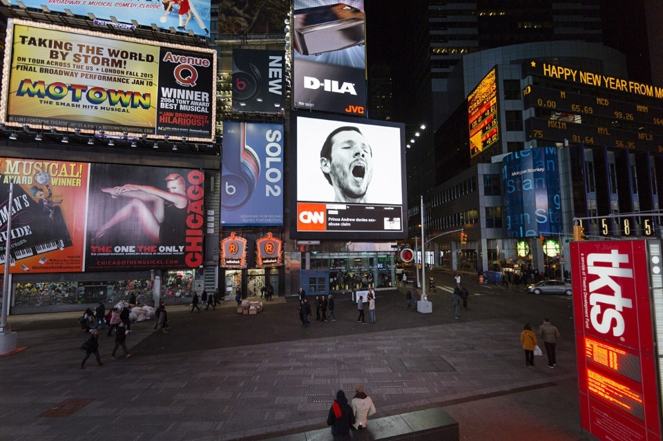Sebastian Errazuriz, <i>A Pause in the City That Never Sleeps</i>, Times Square, New York