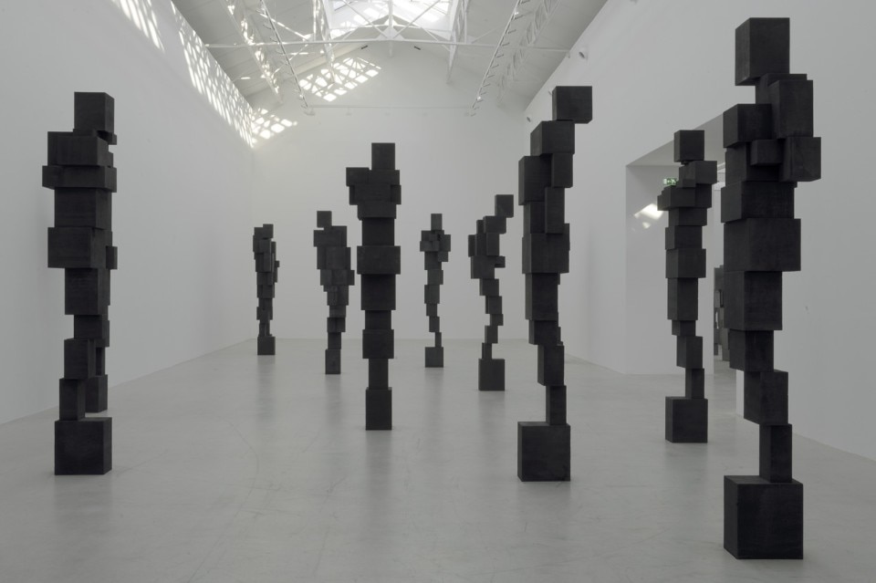 Antony Gormley, <i>Expansion Field</i>, 2014. 60 sculptures in 4 mm, corten Steel