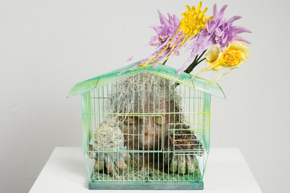 Tetsumi Kudo, Meditation Between Memory and Future, 1978. Cage, and mixed media, 48 x 49 x 24 cm. In cooperation with Hiroko Kudo and the estate of the artist. © 2016 Artists Rights Society (ARS), New York / ADAGP, Paris. Estate of Tetsumi Kudo, Hiroko Kudo.