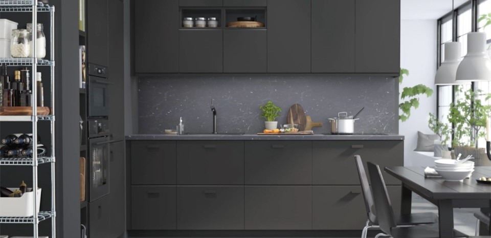 IKEA, cucina con frontali Kungsbacka neri, 2017