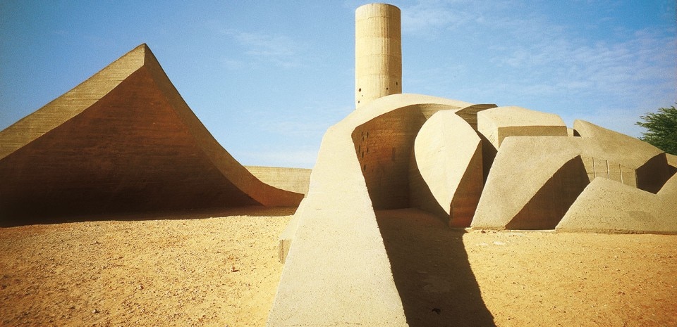 Dani Karavan, “Negev Monument” (1963-1968). Photo © Micha Peri
