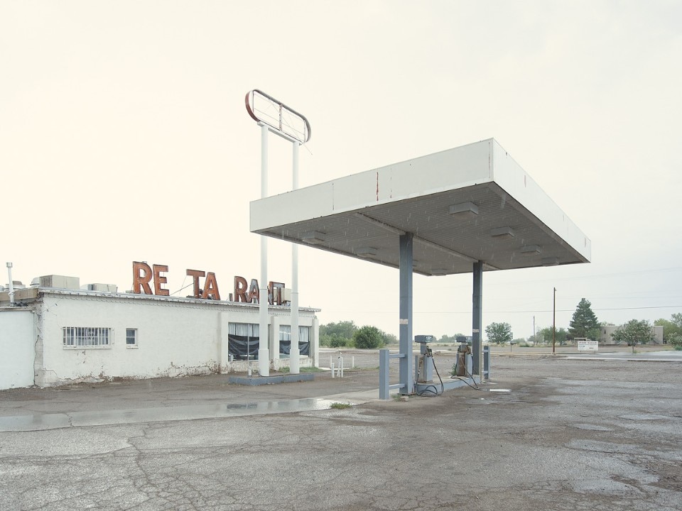 Iñaki Bergera, <i>Twenty Six Gasoline Stations</i>