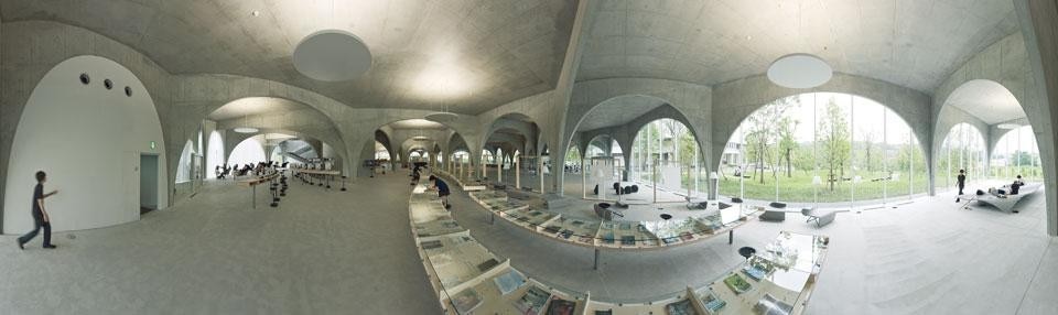 Toyo Ito: biblioteca della Tama Art
University