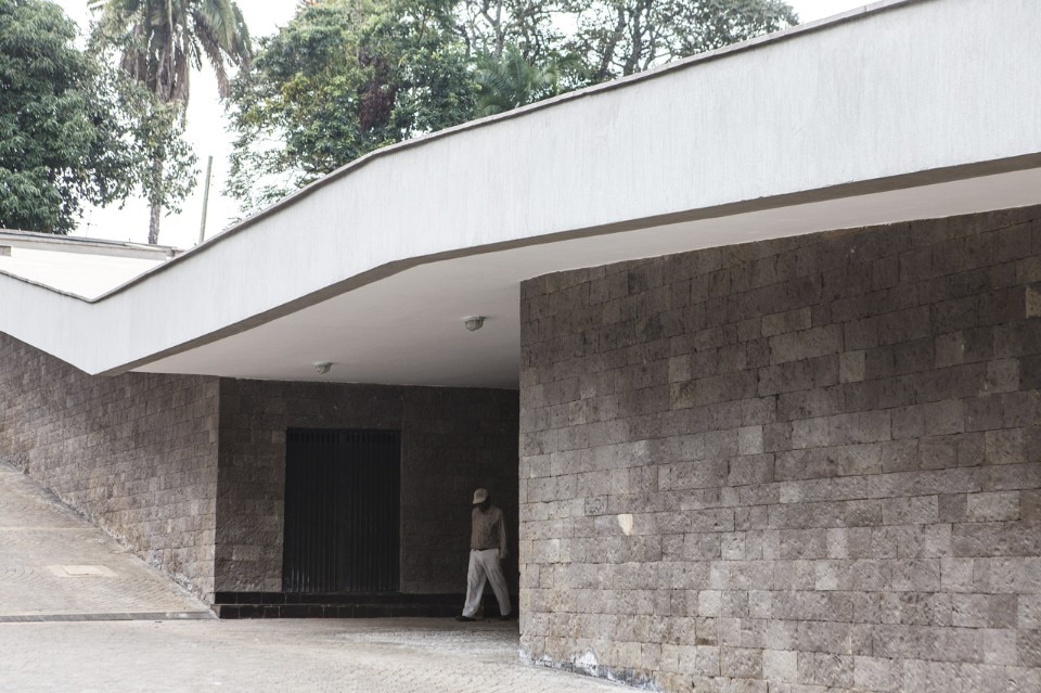 Jonathan Woolf, Lost villa, Nairobi