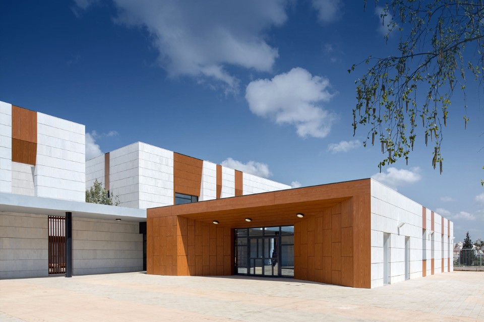 Regavim Architects, Scuola elementare a Kfar Saba, Israele, 2016