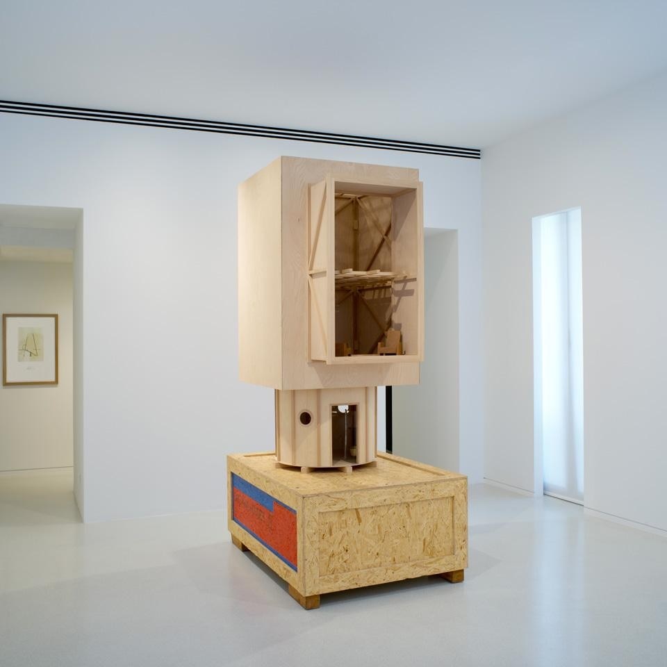 Thomas Schütte, <i>One Man House V</i>, 2005. legno e tecnica mista. Photo NMNM, 2012