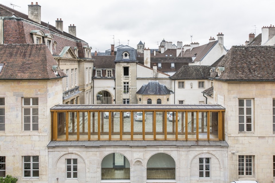 Bernard Quirot Architecte + Associates, Ristrutturazione degli uffici della DRAC Bourgogne, Digione