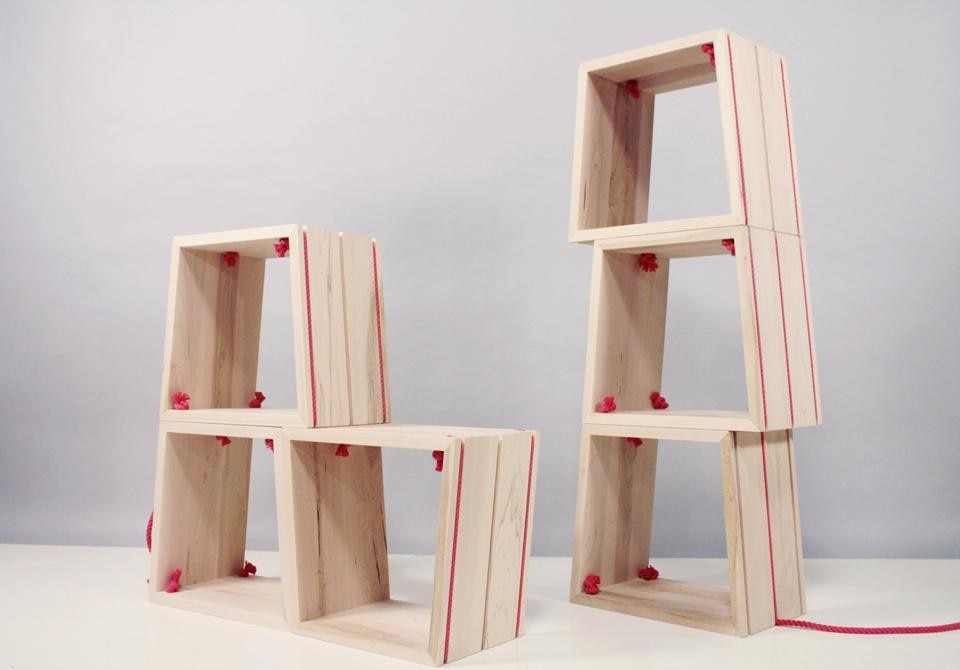 Katan-Koton di Un-do design è un arredo modulare e polifunzionale ispirato ad un giocattolo dell'epoca Edo