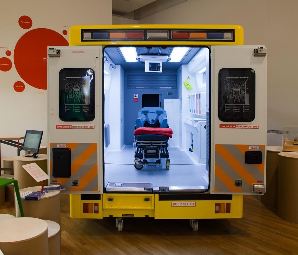 Progetto di ambulanza ideato dall'Helen Hamlyn Centre for Design and Vehicle Design Department, Royal College of Art, Londra, vincitore del Transport Award