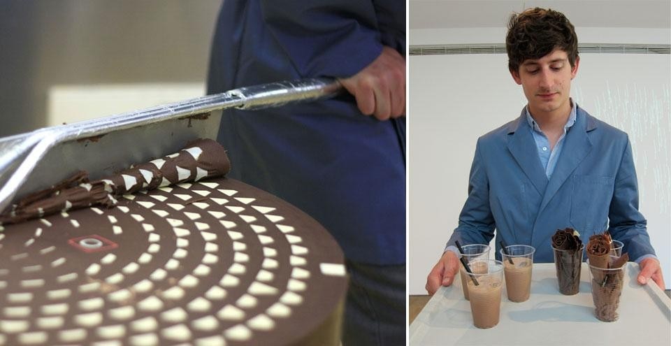 Studio Wieki Somers, in collaborazione con Confiserie Rafael Mutter, hanno prodotto cilindri di cioccolato dal peso di 200 kg che possono essere "sfogliati" rivelando diversi pattern. Fotos di Studio Wieki Somers