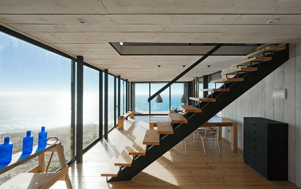 WMR, Casa Puccio, Navidad, Cile 2012. La casa è costruita interamente in legno e gode di viste spettacolari a 360 gradi
