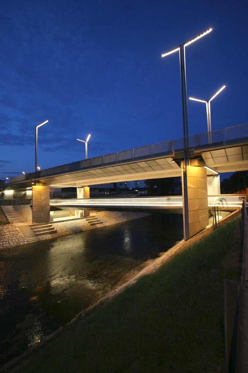 Jurij Kobe/atelier arhitekti, il ponte Fabiani: un'infrastruttura a due livelli a Lubiana, Slovenia