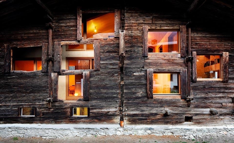 Camponovo Baumgartner Architekten, Casa C, un fienile ristrutturato, Reckingen, Wallis, Svizzera 2012