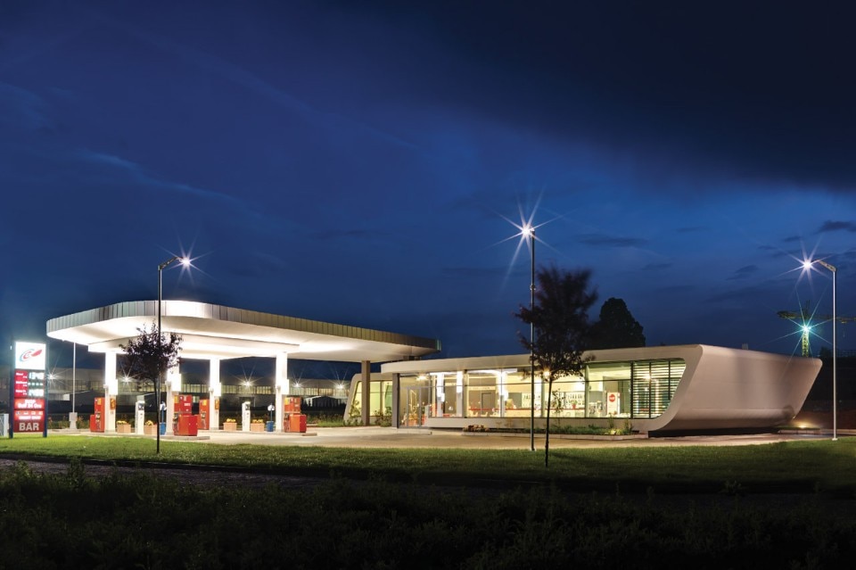 Damlanostudio Architects, Gazoline Petrol Station