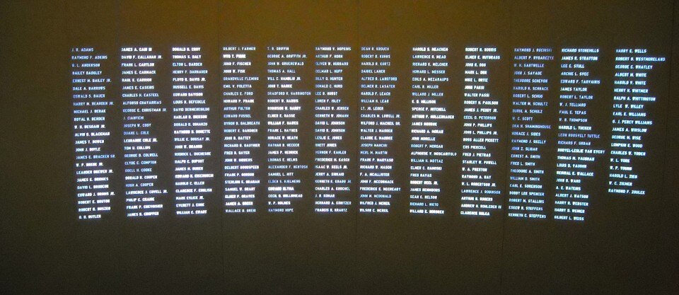 Flavio Favelli, <i>Lista dei caduti della portaerei Intrepid durante il suo servizio, USA</i>, foto Flavio Favelli 2014 