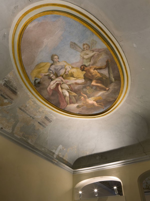 Palazzo Dugnani, Salone del Tiepolo, illuminata con soluzioni illuminotecniche di Linea Light Group