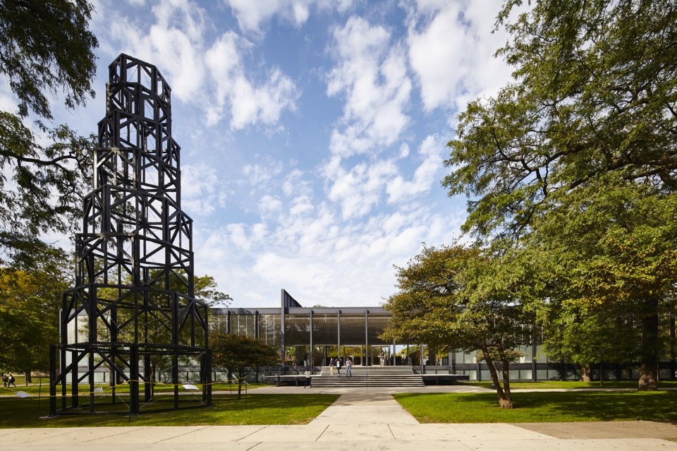 ﻿The Illinois Institute of Technology’s College of Architecture and Pezo von Ellrichshausen, The Cent Pavilion, IIT Campus, Chicago. Photo by Tom Harris, © Hedrich Blessing. Courtesy of the Chicago Architecture Biennial