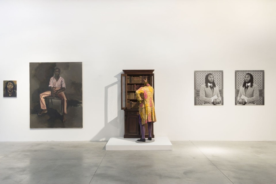 "Il cacciatore bianco", veduta della mostra, FM Centro per l'Arte Contemporanea, Milano, 2017