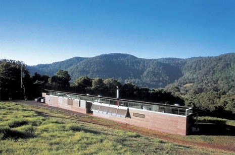 C. Fletcher Page House, Kangaroo Valley, New South Wales, 1997-2000. Photography by Anthony Browell
