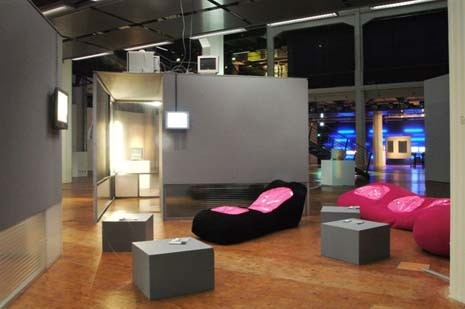 Soft Cinema makes use of a vast database of moving images and a software which allows them to be combined in real time