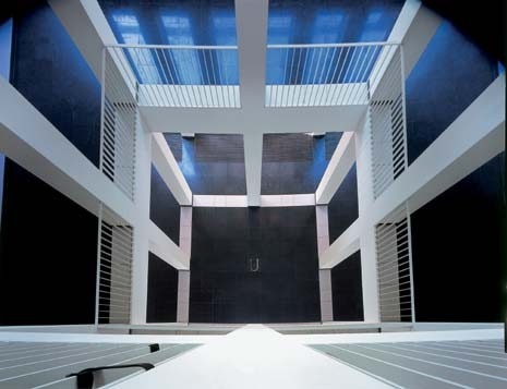 Inside, the classical order is most forcefully expressed in the atrium of the taller building